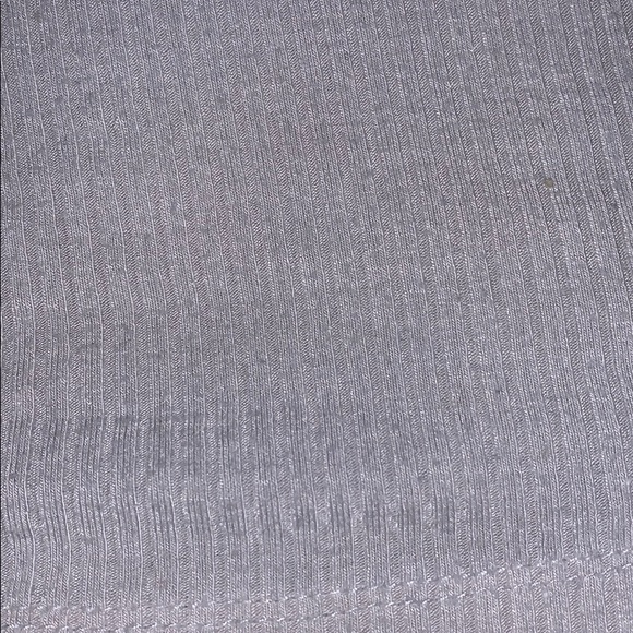 gray top - Picture 2 of 2